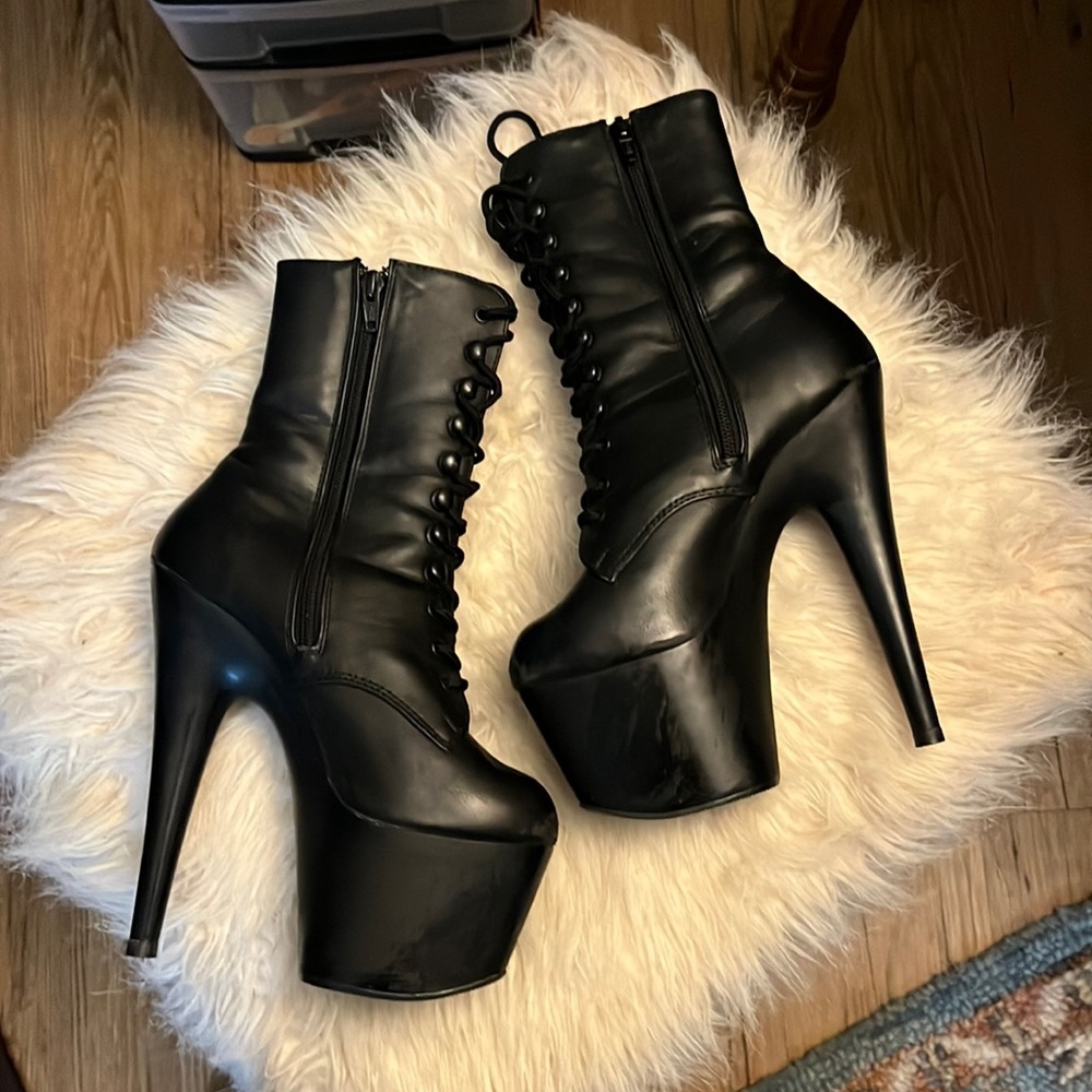 Platform, 8inch heel lace up/zipper boots.